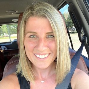 Meet your Posher, Beth ann